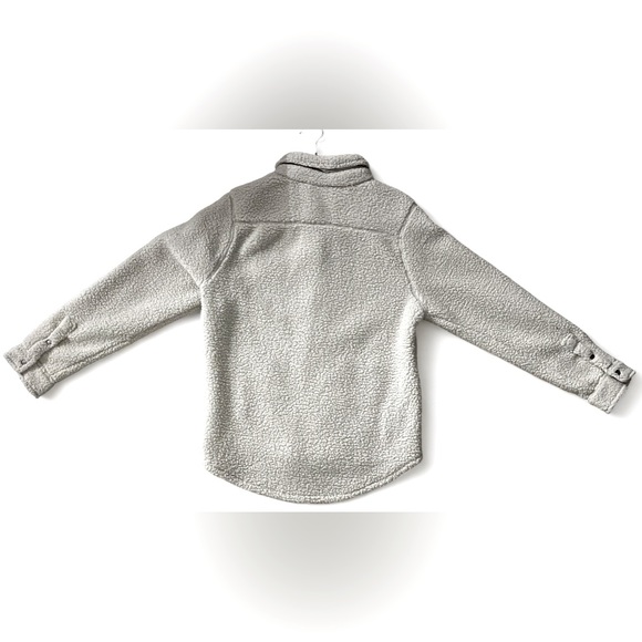 Size men’s small goodiellow cream, colored furry jacket - Picture 2 of 3